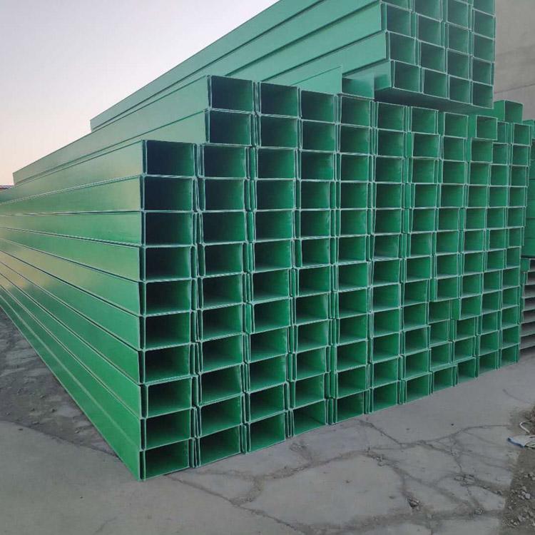 玻璃鋼電纜橋架是用工藝生產(chǎn)的?